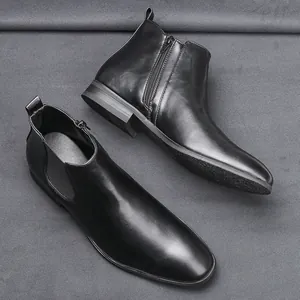 Stivaletti Chelsea classici in pelle nera da uomo con cerniera laterale ed elastico
