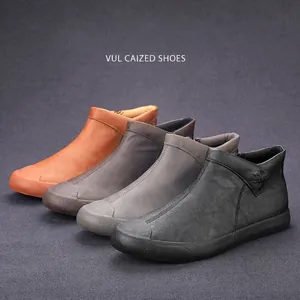 Men's British style mid-top leather casual boots in four classic colors for autumn.