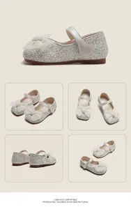 Zapatos de princesa plateados con purpurina para niña, lazo de perlas y cierre de velcro.