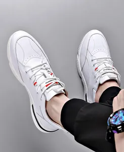 Classic men's white casual sneakers with breathable leather and soft sole