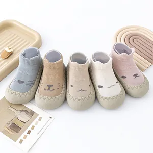 Baby Antislip Vloersokken Schoenen Gekamd Katoen Cartoon Beer Patroon Zachte Rubberen Zool Peuter Loopschoenen Voor Baby's Jongens Meisjes