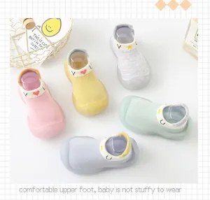 Détails de chaussures montantes respirantes pour bébé avec semelles souples