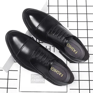 Elegant breathable black leather men's dress shoes with perforated cap-toe oxford design