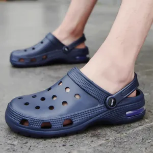 Sabots de plage pour hommes bleu marine avec coussin d'air pour confort à l'extérieur