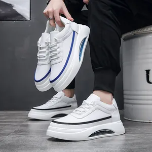 Zapatillas blancas de moda para hombre con cojín de aire y ribete de contraste elegante