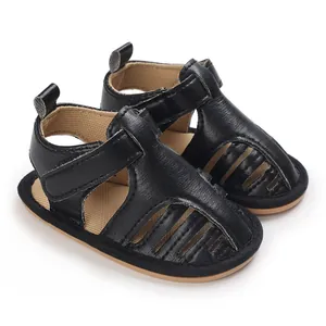 Sandales bébé noires respirantes à semelle souple pour les nourrissons de 0 à 1 an