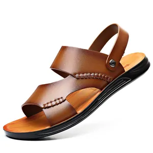 Sandalias de playa de cuero marrón para hombre con suela blanda antideslizante para el verano.