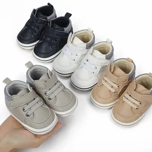 Verschiedene Farben weicher Baby-Lauflernschuhe für Kleinkinder im Alter von 0-1 Jahr