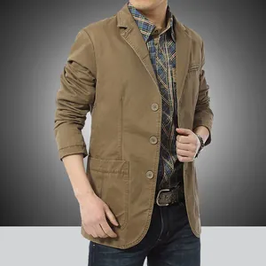 Blazer informal de algodón para hombre en color caqui con cierre de tres botones