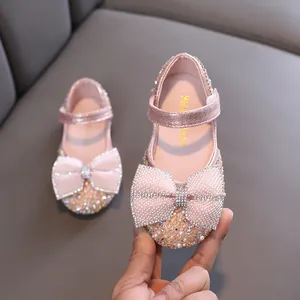 Chaussures de princesse roses pour filles avec de grands nœuds en strass chic