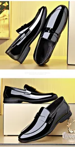 Dettaglio macro di mocassini slip-on in pelle verniciata nera lucida per moda uomo d'affari