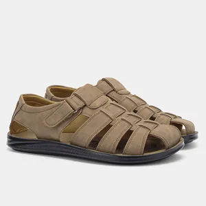 Sandalias de cuero marrón para hombre con punta cerrada para uso casual en verano