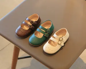 Classic British style girls' Mary Jane leather shoes with elegant brogue detailing in three colors
