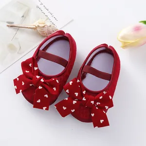 Red baby princess shoes with heart pattern bow and soft sole for infants