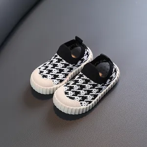 Breathable kids houndstooth slip-on sneakers featuring non-slip thick soles for toddlers