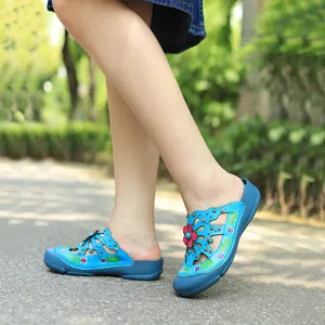 Chaussures Plates en Peau de Mouton Fait Main pour Femmes Rétro Ethnique Floral Ajouré Décontracté Confortable Bleu Mules