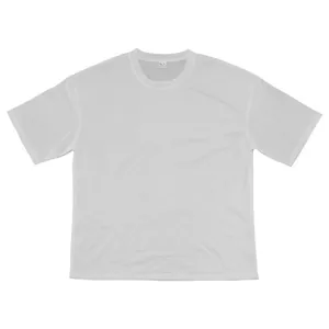 Vue de face détaillée d'un t-shirt à manches courtes blanc surdimensionné pour hommes