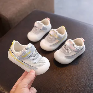 Chaussures de marche en maille respirante avec semelles antidérapantes pour tout-petits