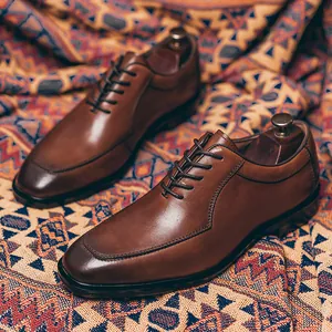 Zapatos Oxford clásicos para hombre en cuero marrón de primera con acabado pulido formal
