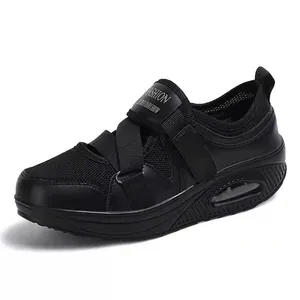 Chaussures de marche en maille respirante noire pour femmes avec coussin d'air et velcro