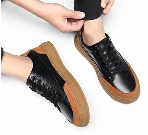 Chaussures décontractées rétro pour hommes en cuir noir avec détails en daim brun
