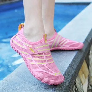 Children's breathable pink water shoes with anti-slip soft soles for beach and pool