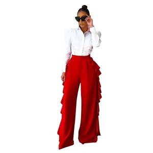 Elegante pantalón rojo de pernera ancha y tiro alto con volantes modernos para mujer