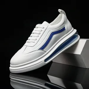 Sneakers da Uomo Casual in Pelle Bianca Con Suola Ammortizzata Traspirante Stile Coreano Scarpe con Zeppa per Uso Quotidiano