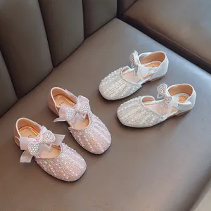 Funkelnde Prinzessinnenschuhe für Mädchen mit Strassschleifen und Perlen in Rosa und Silber
