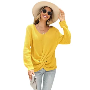 Pull en maille jaune à col en V pour femme avec détail de nœud torsadé pour l'automne