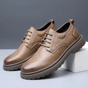 Herren Derby-Schuhe aus braunem Leder, Business-Casual-Stil mit dicker Profilsohle.