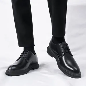 Classic men's black leather formal dress shoes with heightening sole for business