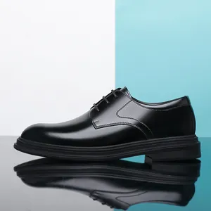 Elegante zwarte leren herenschoenen met verhoging voor zakelijk en bruiloften