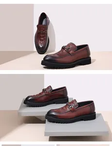 Elegantes mocasines de cuero marrón para hombre con grabado de cocodrilo y hebilla