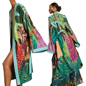Giacca kimono lunga con stampa artistica e maniche larghe in stile occidentale