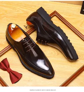 High-gloss dark brown men's leather Derby shoes featuring thick soles and pointed toe.