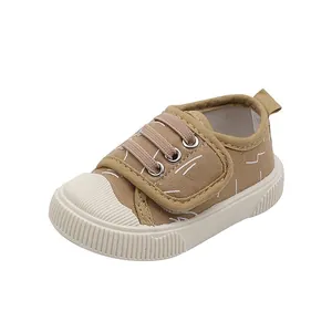 Zapatos de lona caqui transpirables para niños pequeños con cierre de velcro bebé