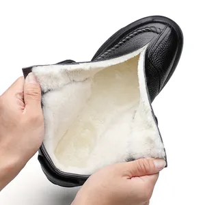Herren Winterstiefel aus echtem Leder mit dickem weißem Wollfutter für maximale Wärme.