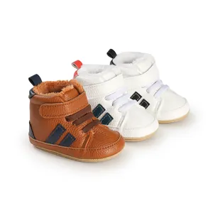 Warme Winter Babyschuhe mit Klettverschluss und Kunstfellfutter in verschiedenen Farben