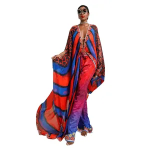 Bunter böhmischer V-Ausschnitt bedruckter durchsichtiger Chiffon-Kaftan mit weiten Ärmeln