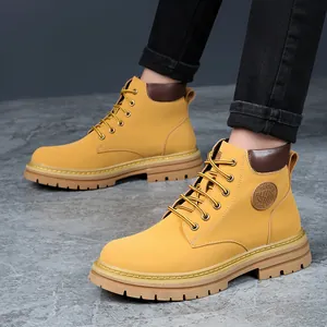 Klassieke gele leren werkschoenen voor heren met duurzame rubberen zolen en vetersluiting