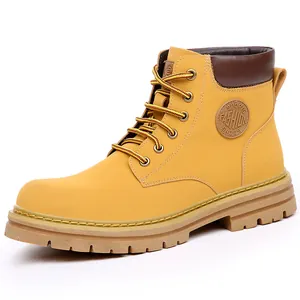 Klassieke gele lederen werkschoenen voor heren met een zeer duurzame rubberen zool