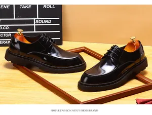 Hochwertige Derby-Schuhe aus schwarzem Lackleder mit dicker Sohle für Herren-Business
