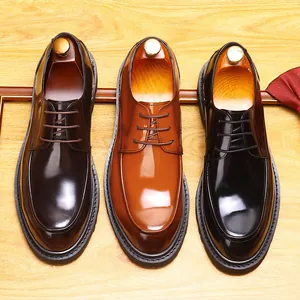 Formelle Derby-Schuhe aus Lackleder für Herren in Schwarz, Hellbraun und Dunkelbraun