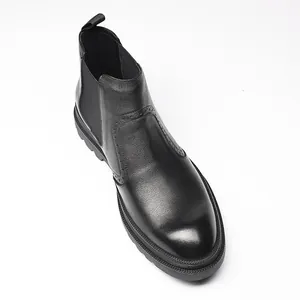 Bottines Chelsea classiques pour hommes en cuir noir avec détails richelieu et bout rond