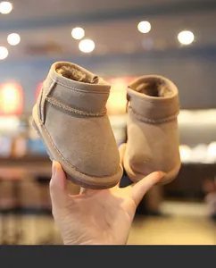 Bottes de neige pour tout-petits doublées de peluche avec semelles souples pour l'hiver