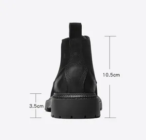Rückansicht schwarzer Herren-Stiefel mit 3,5 cm Absatz und 10,5 cm Schafthöhe Details.