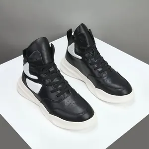 Baskets montantes épaisses en cuir noir véritable pour hommes avec semelle blanche