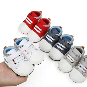 Detaillierte Sammlung von Baby-Lauflernschuhen aus Segeltuch in mehreren Farben
