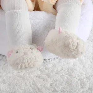 Chaussons blancs en peluche pour bébé avec oreilles d'animaux pour l'automne-hiver